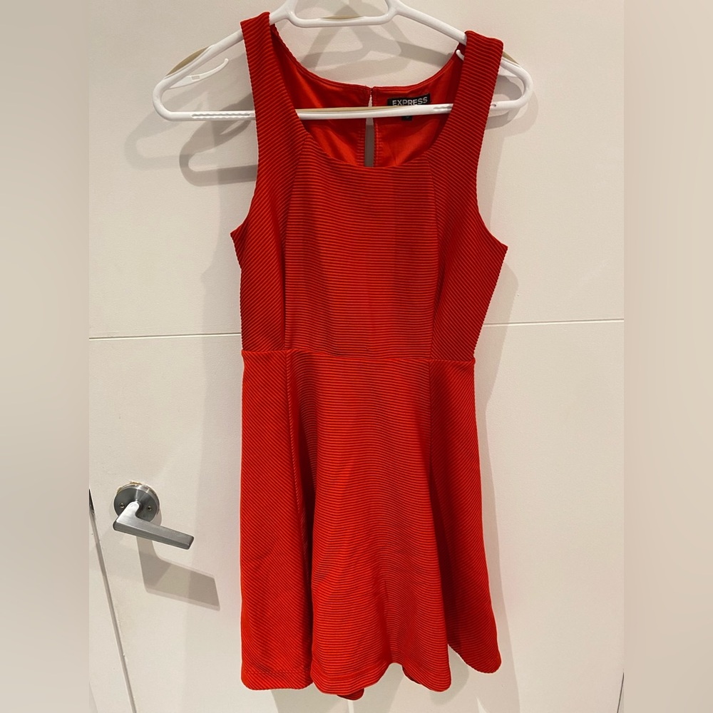 Red xs dress
